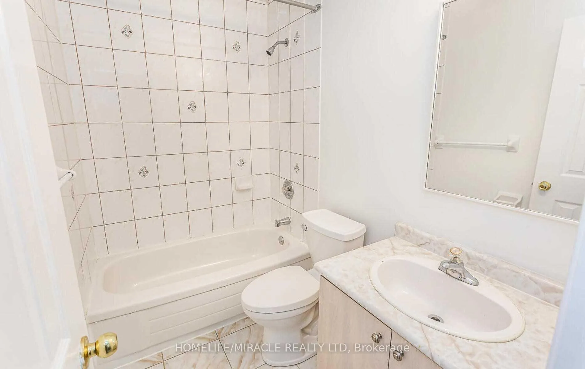 Photo 35 of 1 Pali Drive, Brampton, Vales of Castlemore — HOMEH