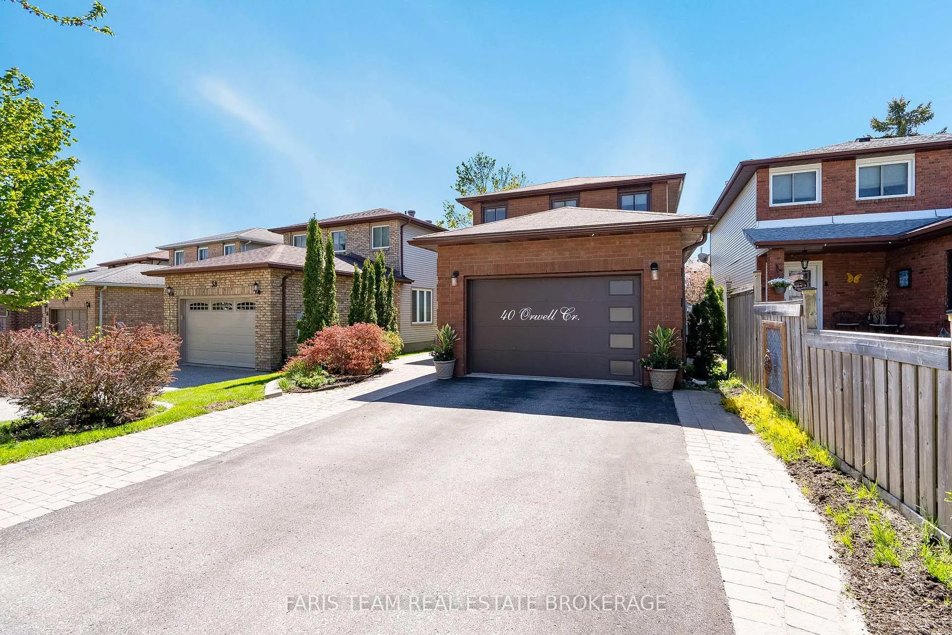 Photo 2 of 40 Orwell Crescent, Barrie, Letitia Heights — HOMEH