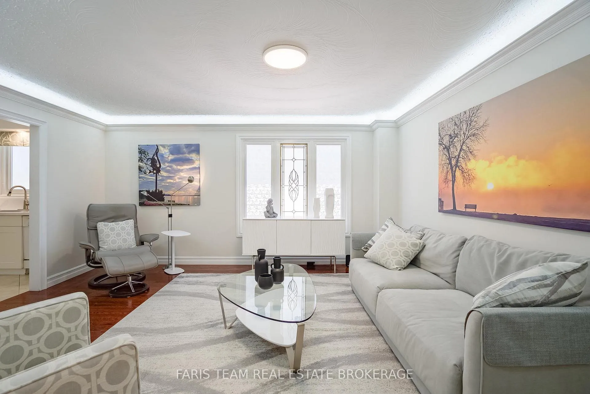 Photo 11 of 40 Orwell Crescent, Barrie, Letitia Heights — HOMEH