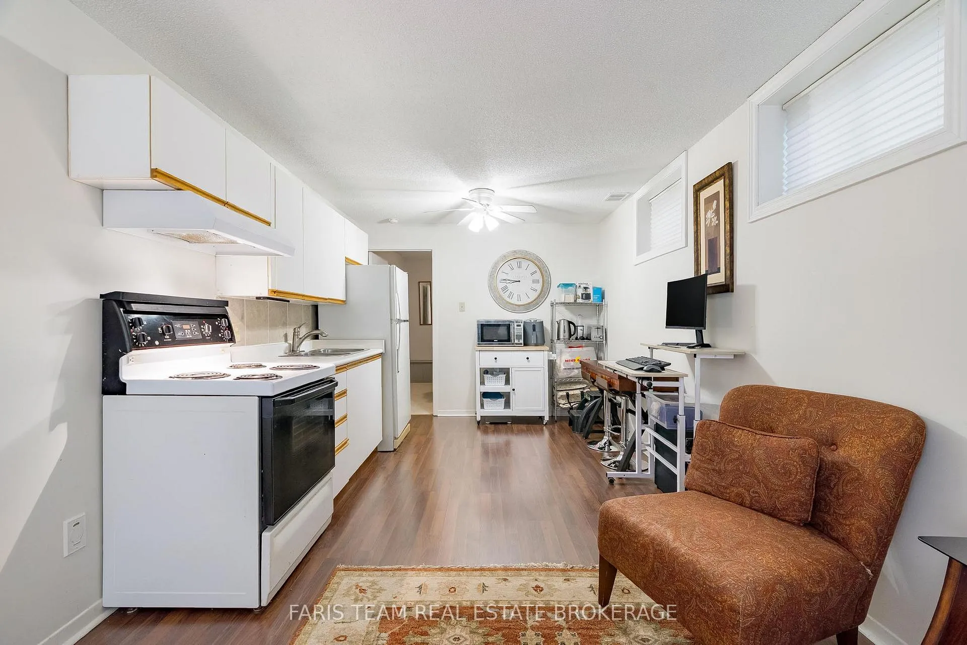 Photo 22 of 40 Orwell Crescent, Barrie, Letitia Heights — HOMEH