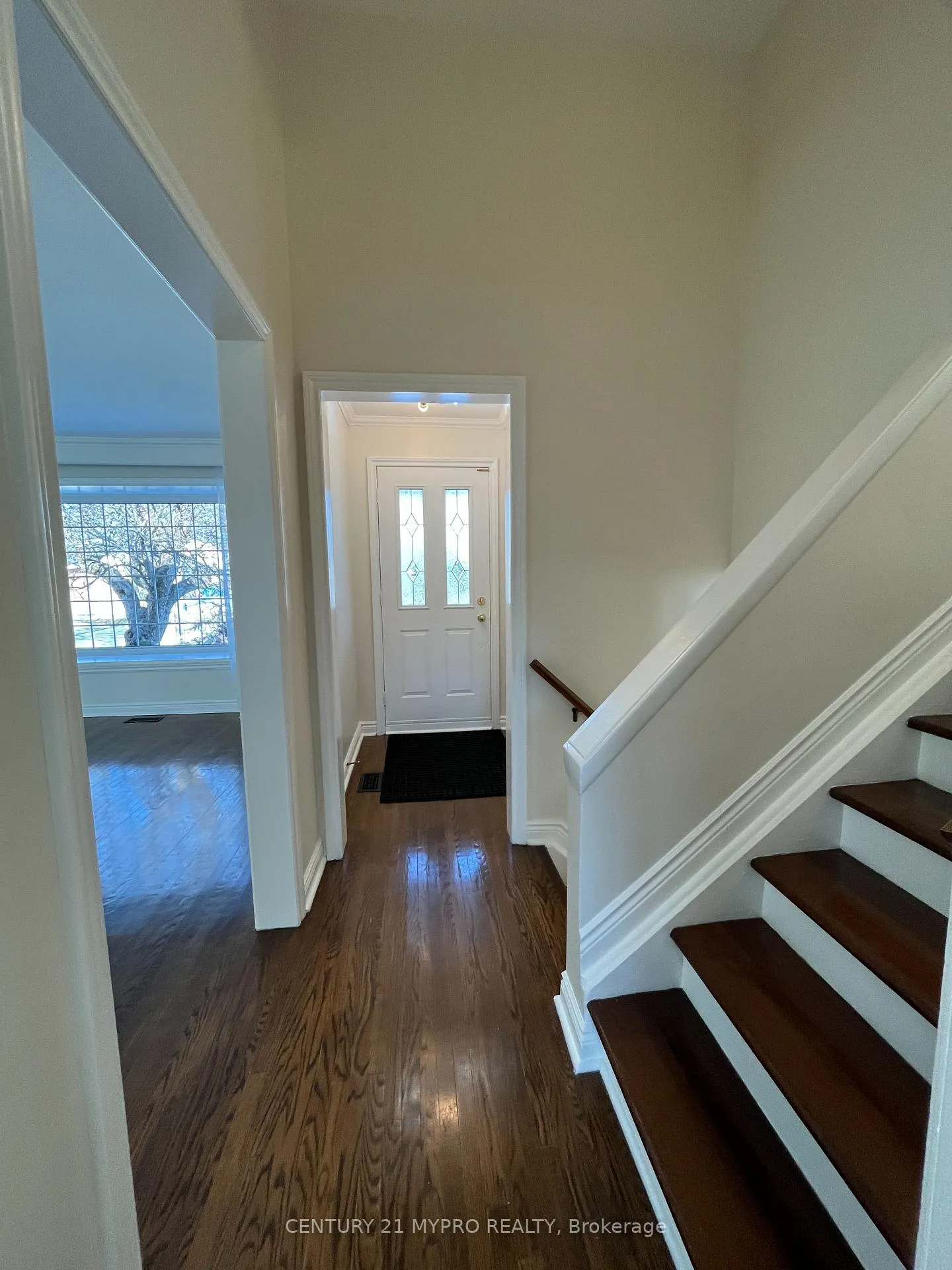 Photo 5 of 284 Hampton Heath Road, Burlington, Appleby — HOMEH