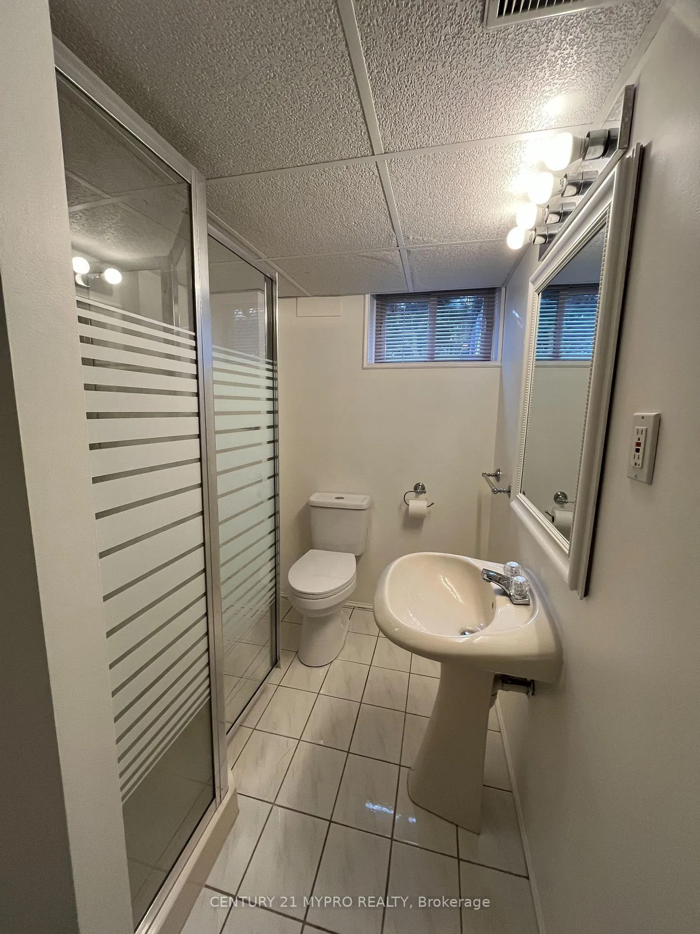 Photo 20 of 284 Hampton Heath Road, Burlington, Appleby — HOMEH