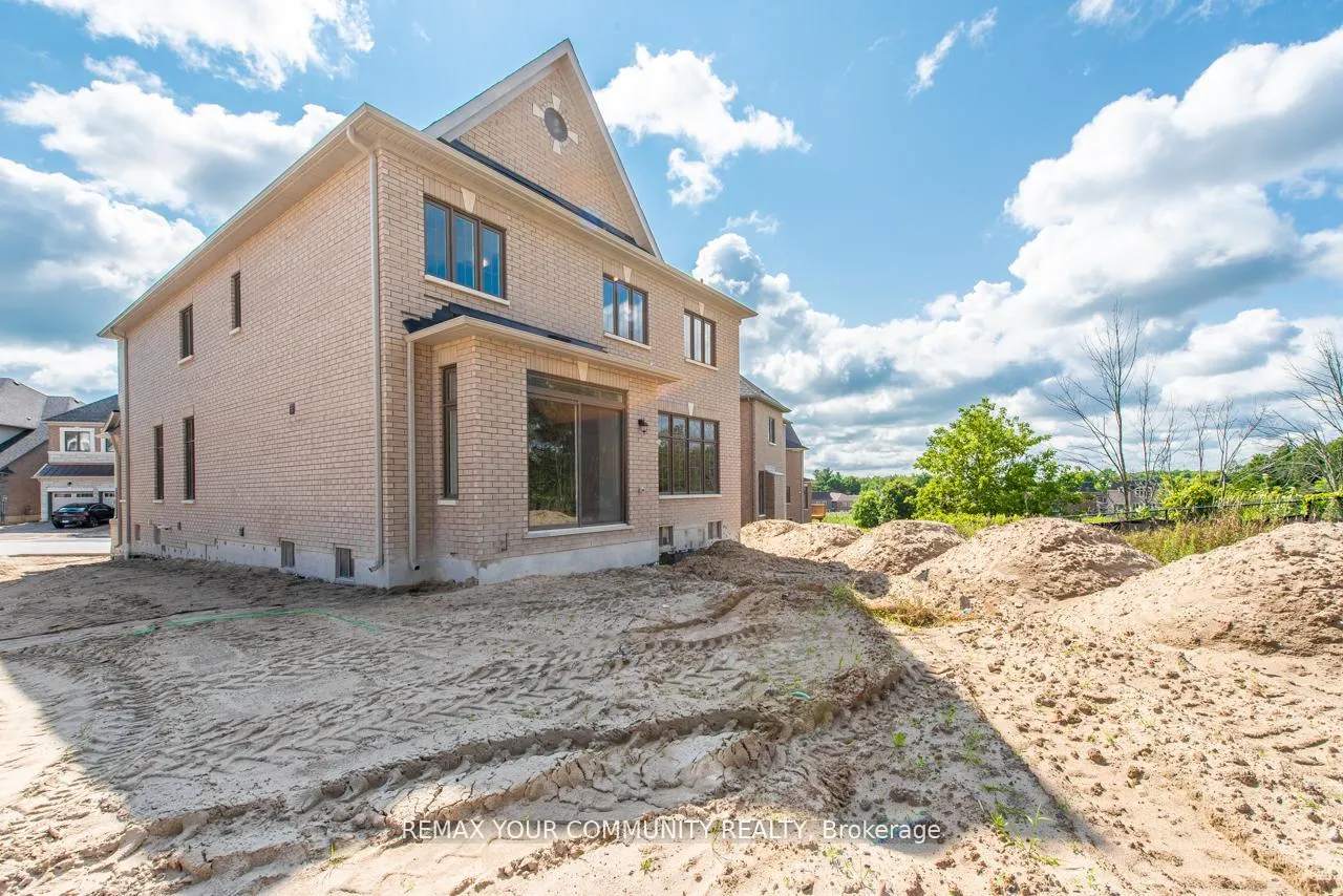 Photo 3 of 73 James Walker Avenue, Caledon, Caledon East — HOMEH