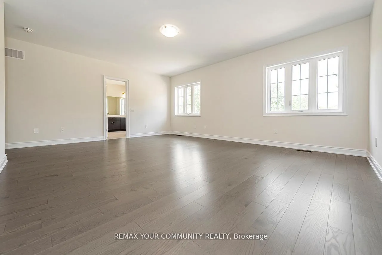 Photo 32 of 73 James Walker Avenue, Caledon, Caledon East — HOMEH