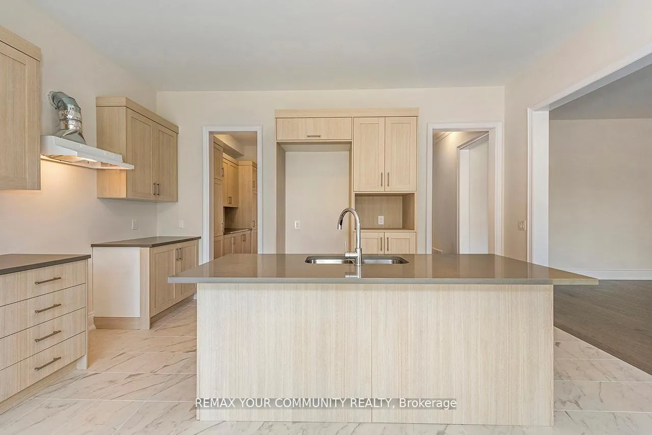 Photo 42 of 73 James Walker Avenue, Caledon, Caledon East — HOMEH