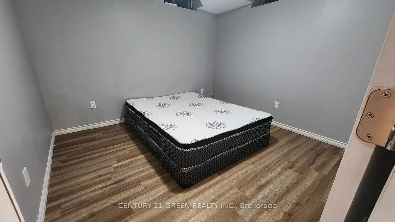 Photo 4 of Unit Bsmt, 7977 Hackberry Trail, Niagara Falls, Brown — HOMEH
