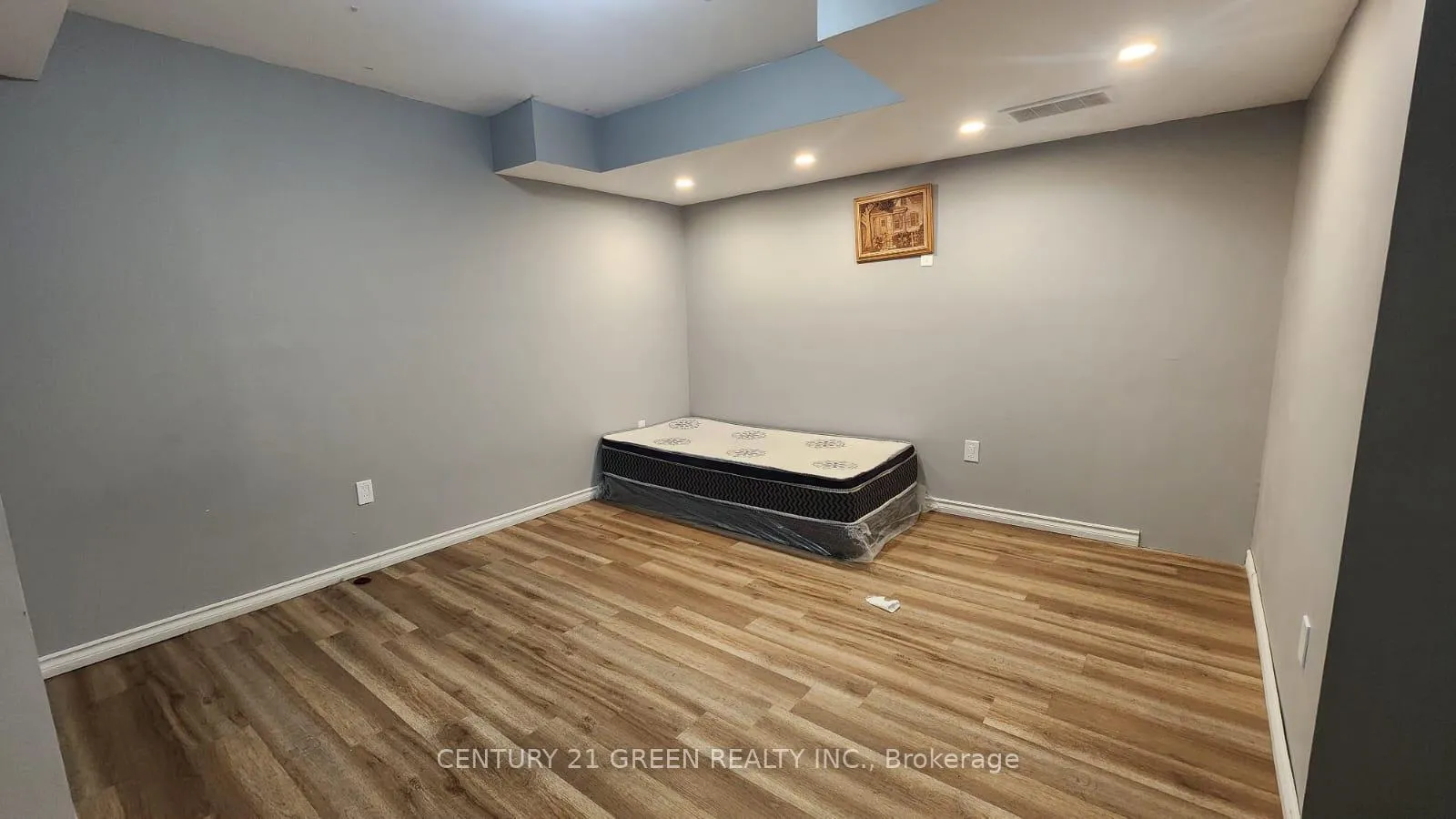 Photo 10 of Unit Bsmt, 7977 Hackberry Trail, Niagara Falls, Brown — HOMEH