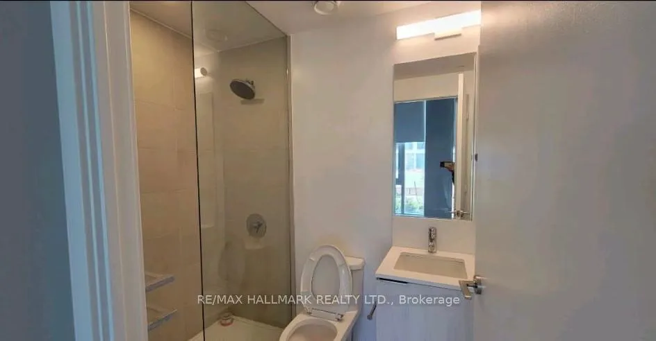 Photo 10 of Unit 101, 7890 Jane Street, Vaughan, Vaughan Corporate Centre — HOMEH