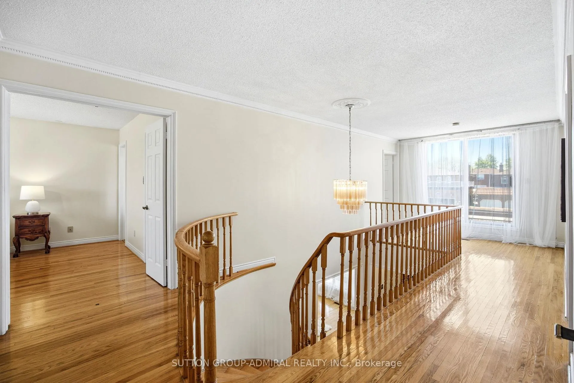 Photo 18 of 108 Benjamin Drive, Vaughan, East Woodbridge — HOMEH