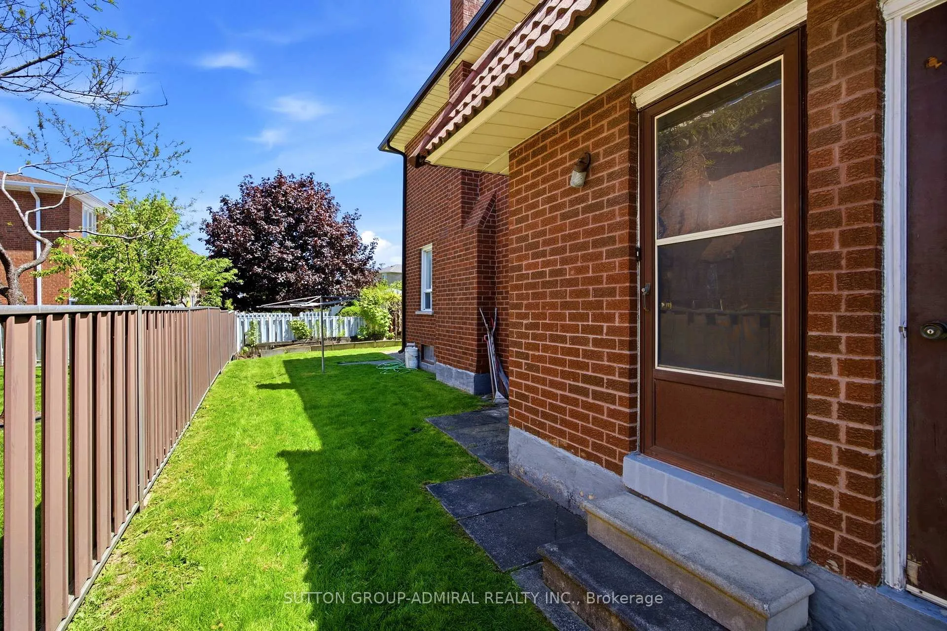 Photo 32 of 108 Benjamin Drive, Vaughan, East Woodbridge — HOMEH