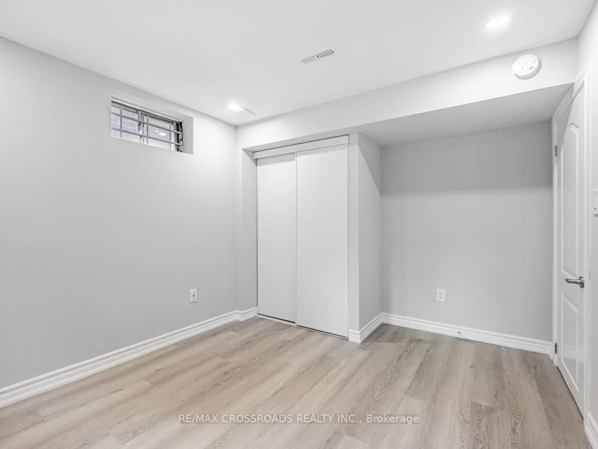 Photo 4 of 59 Bonnydon Crescent, Scarborough, Rouge — HOMEH