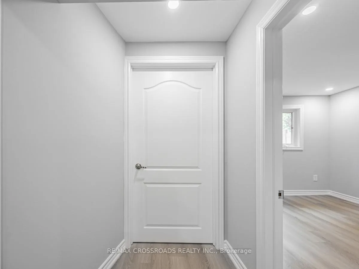 Photo 5 of 59 Bonnydon Crescent, Scarborough, Rouge — HOMEH