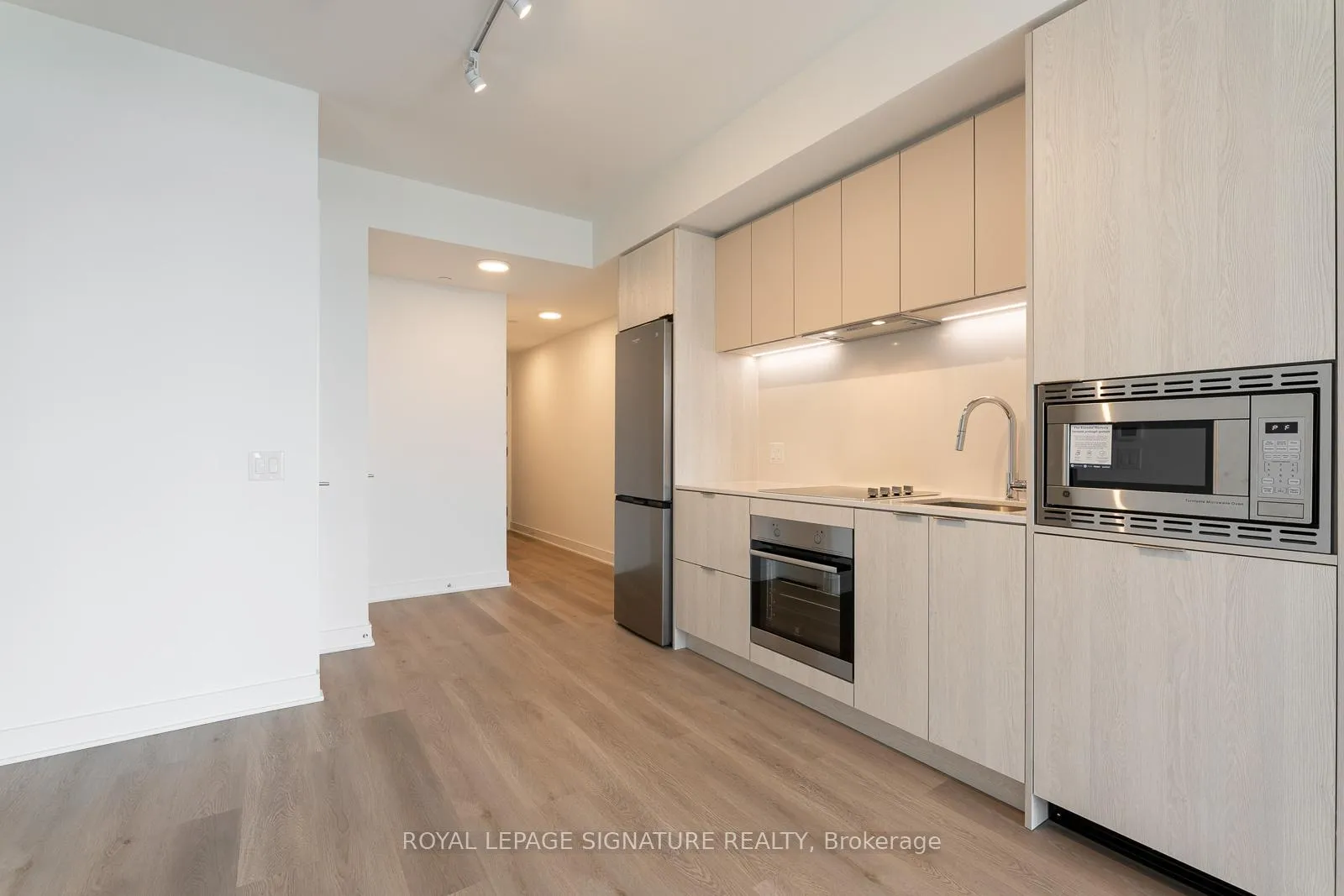 Photo 6 of Unit 526, 86 Dundas Street E, Mississauga, Cooksville — HOMEH