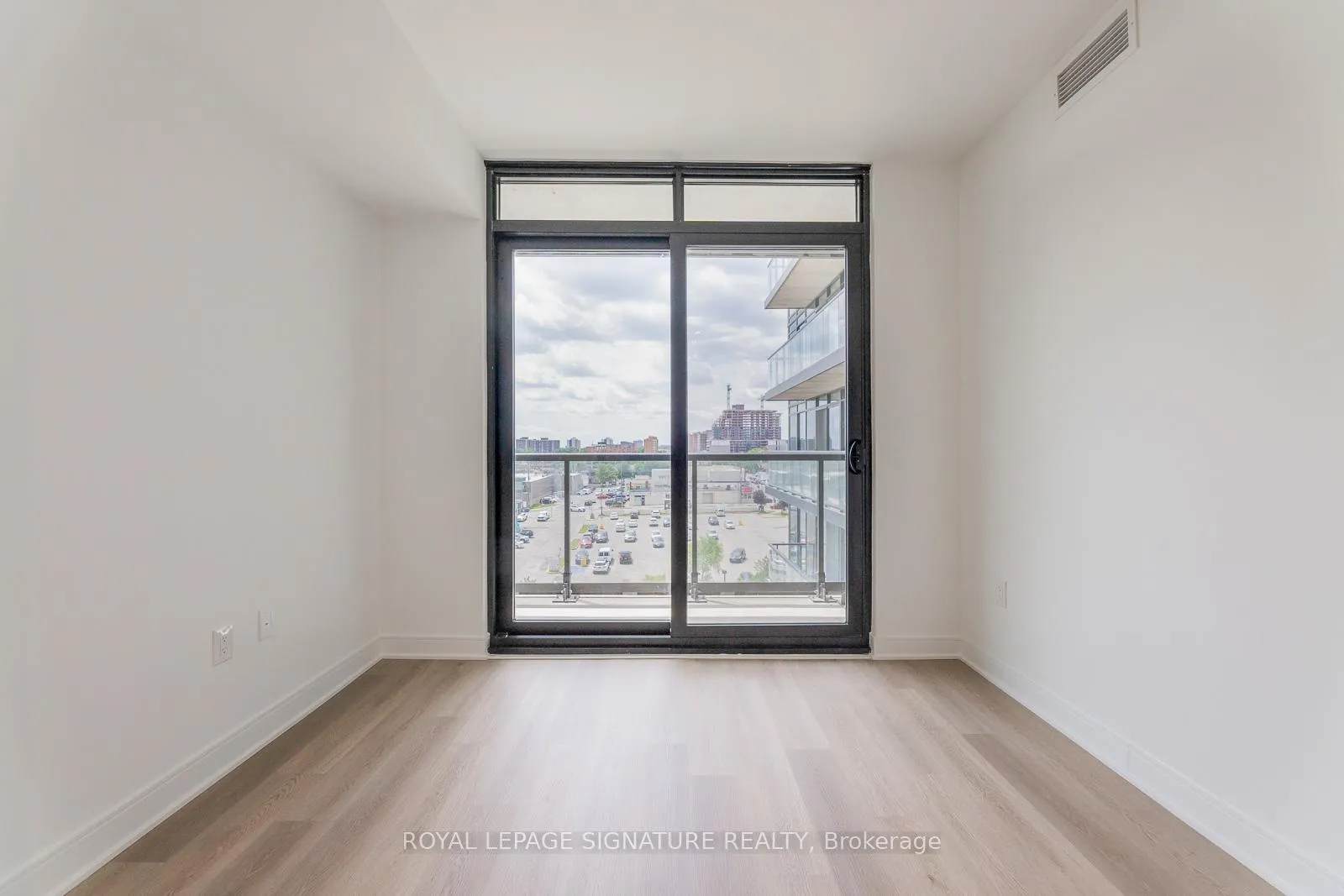 Photo 8 of Unit 526, 86 Dundas Street E, Mississauga, Cooksville — HOMEH