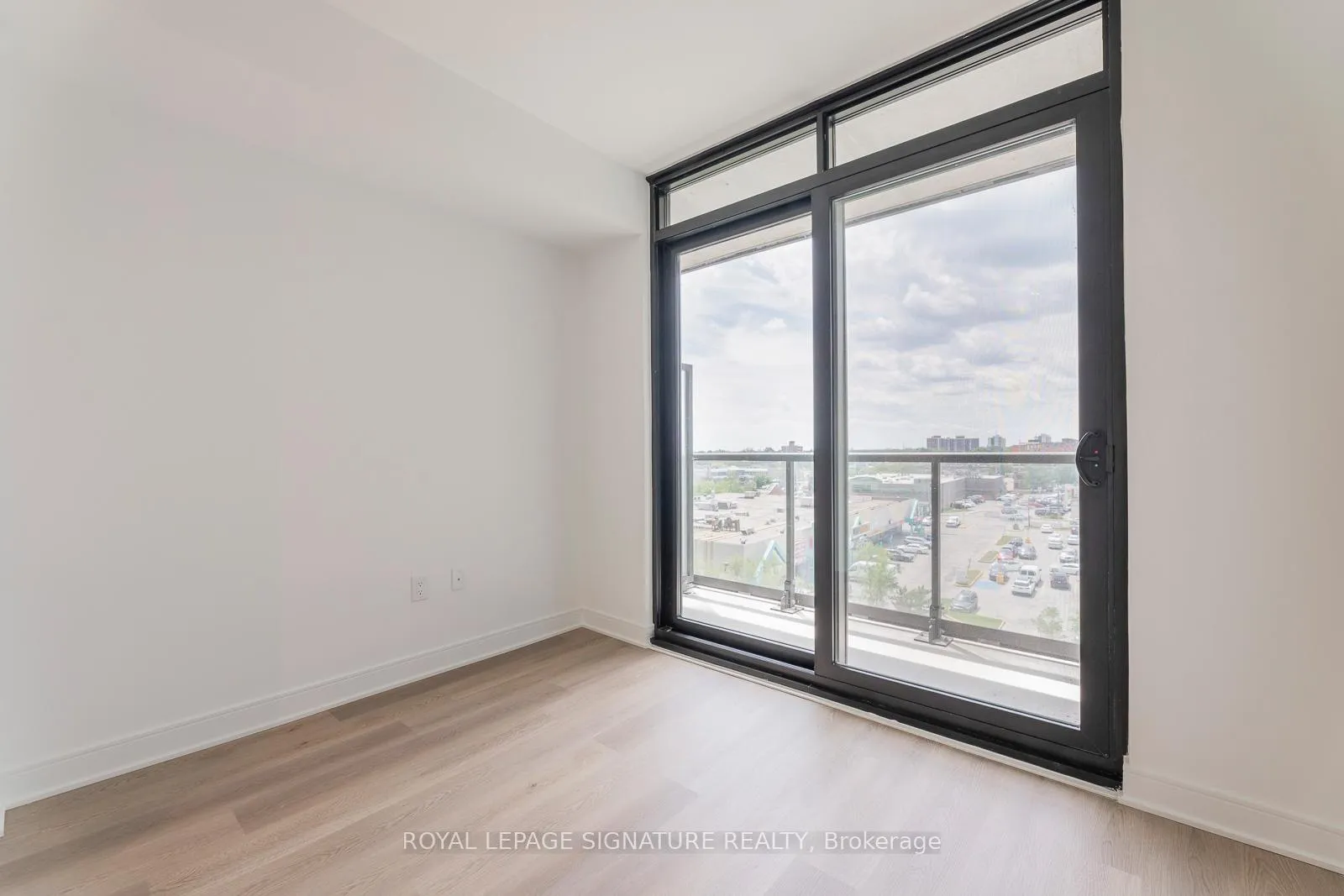 Photo 9 of Unit 526, 86 Dundas Street E, Mississauga, Cooksville — HOMEH