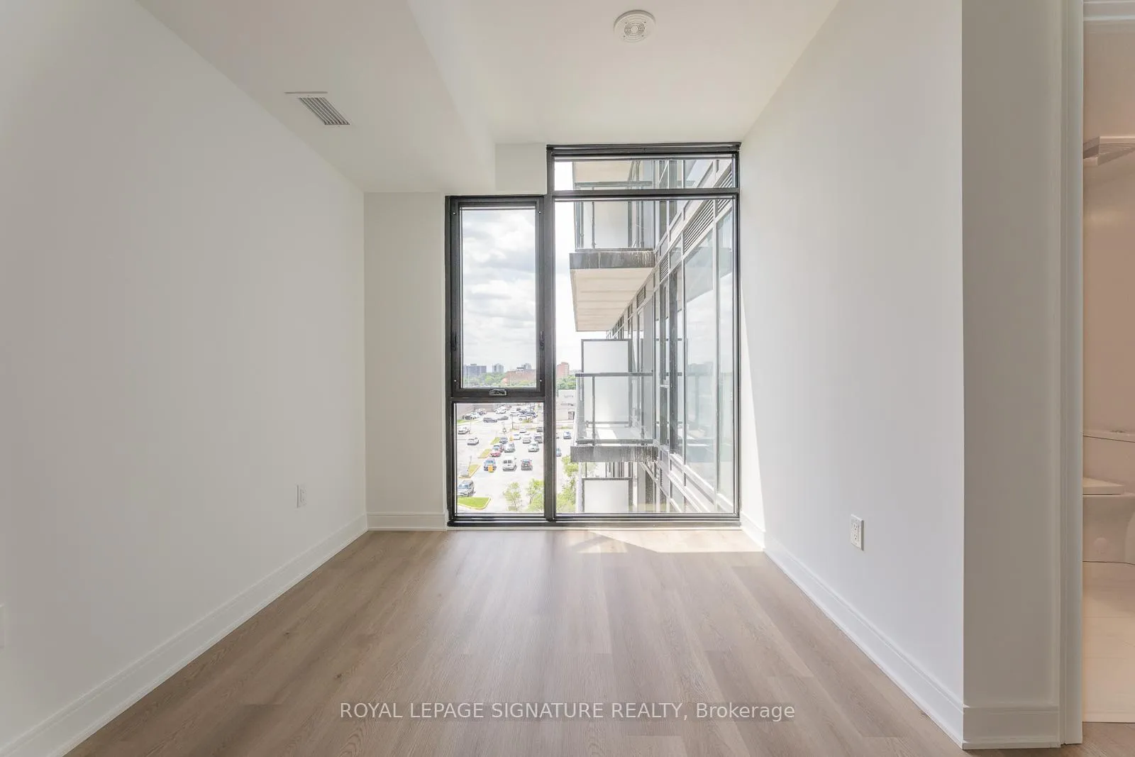 Photo 19 of Unit 526, 86 Dundas Street E, Mississauga, Cooksville — HOMEH