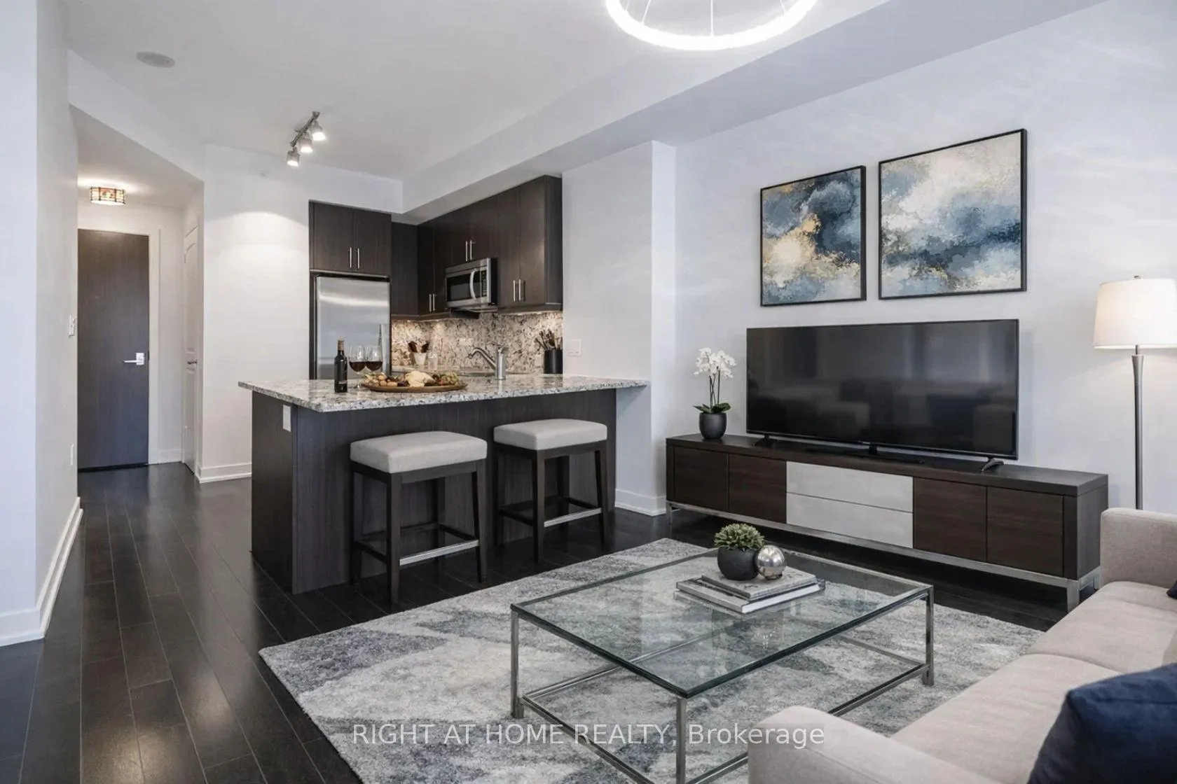 Front of Unit 301, 1 The Esplanade