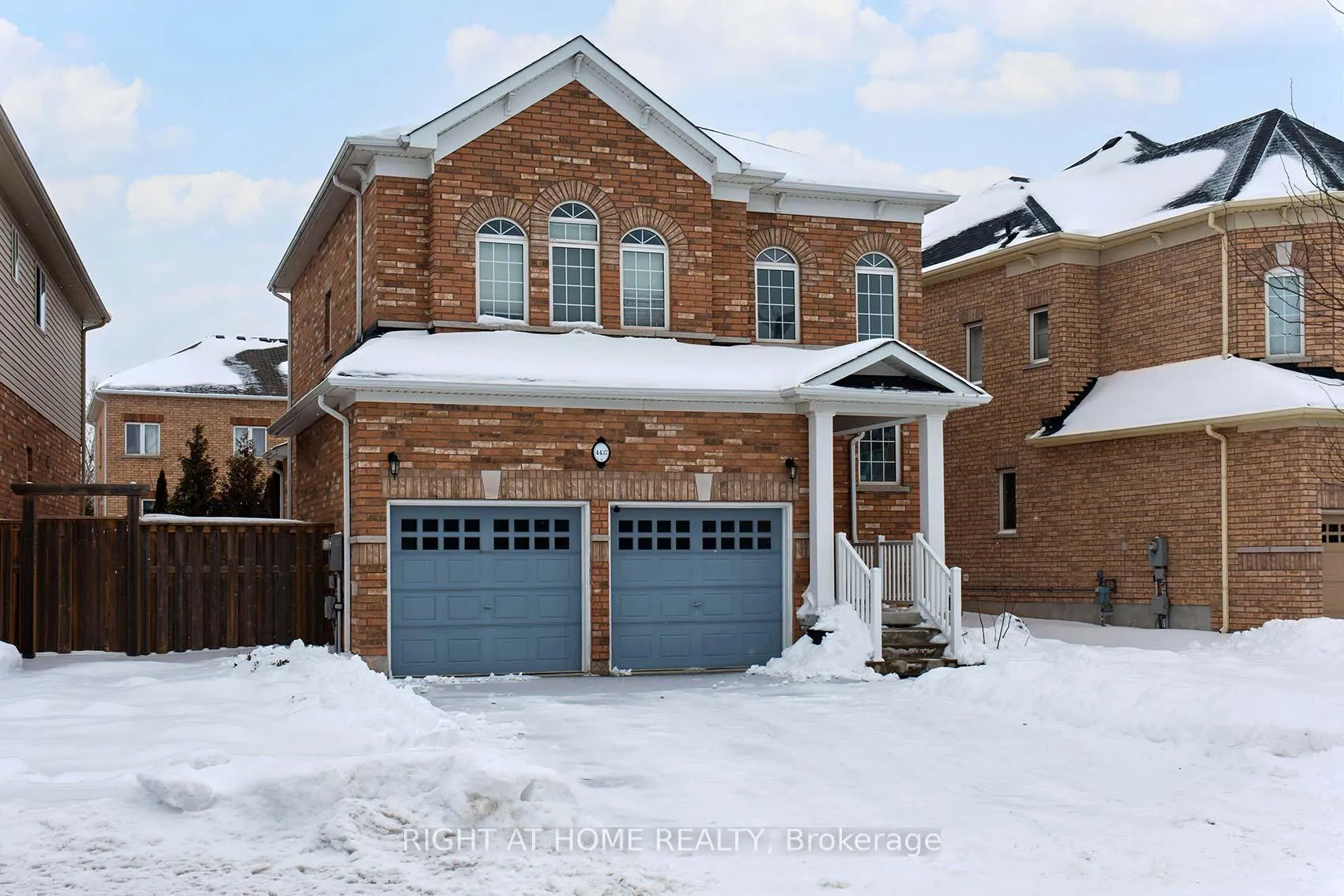 Photo 3 of 4437 Saw Mill Drive, Niagara Falls, Lyons Creek — HOMEH