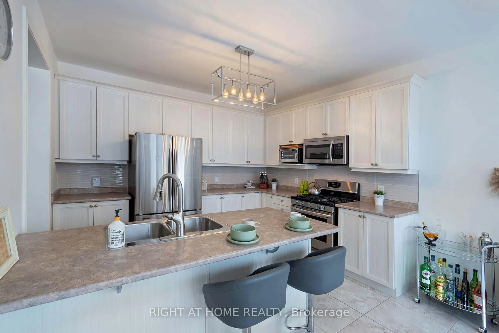 Photo 14 of 4437 Saw Mill Drive, Niagara Falls, Lyons Creek — HOMEH