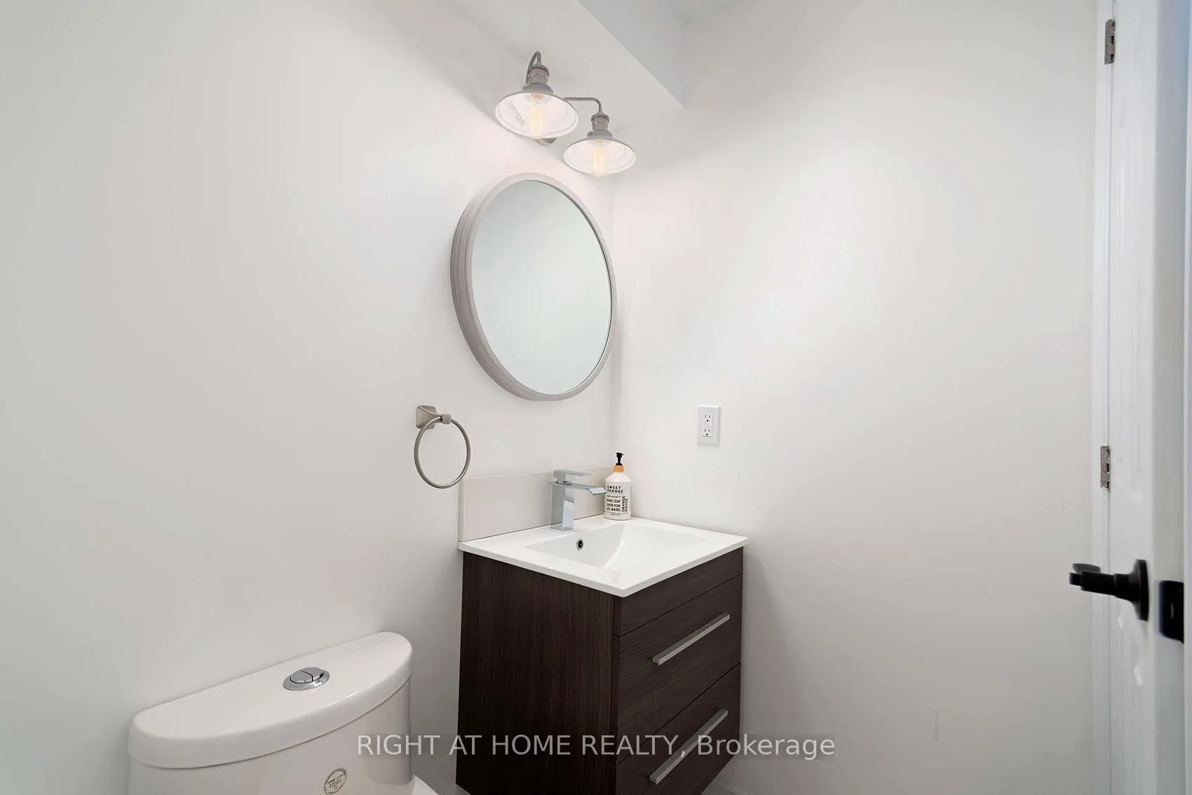 Photo 38 of 4437 Saw Mill Drive, Niagara Falls, Lyons Creek — HOMEH
