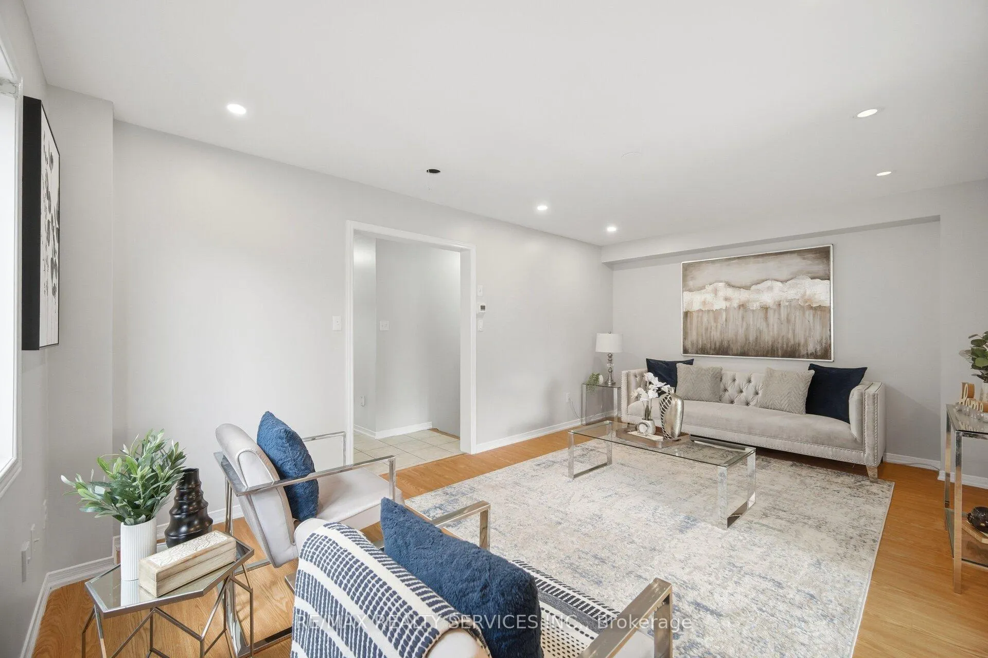 Photo 13 of 84 Pomell Trail, Brampton, Bram East — HOMEH