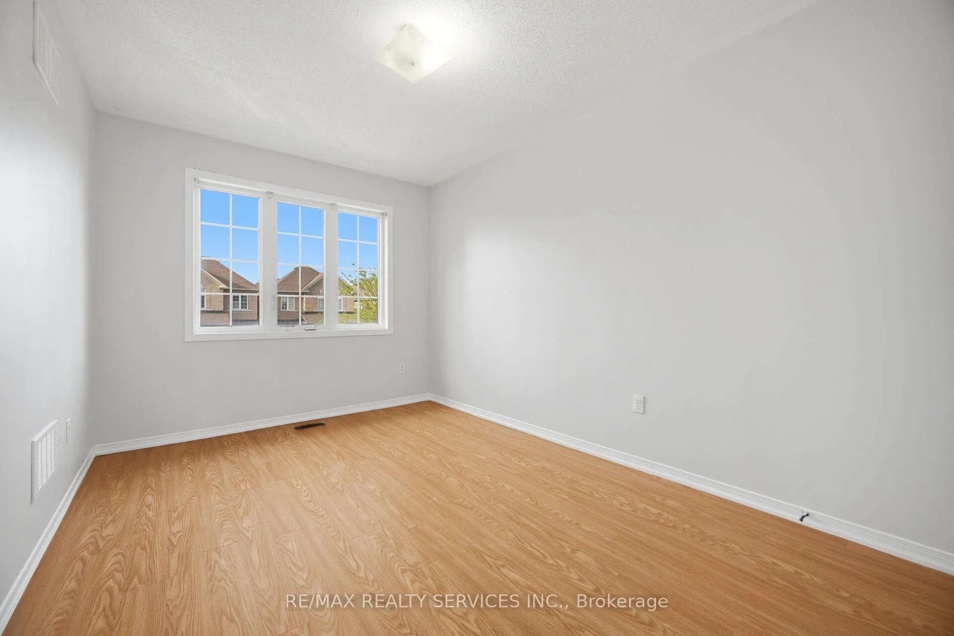 Photo 29 of 84 Pomell Trail, Brampton, Bram East — HOMEH