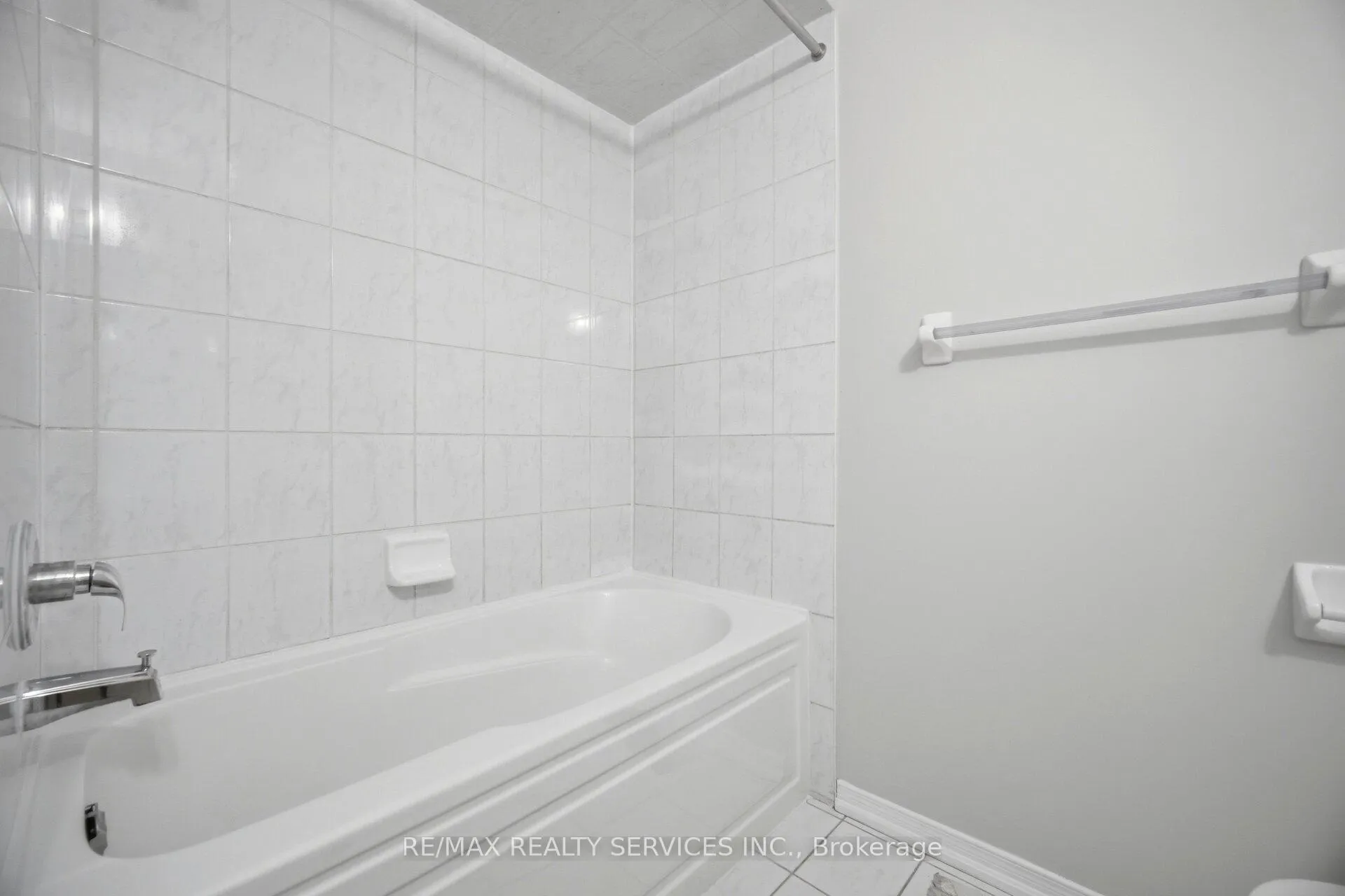 Photo 34 of 84 Pomell Trail, Brampton, Bram East — HOMEH