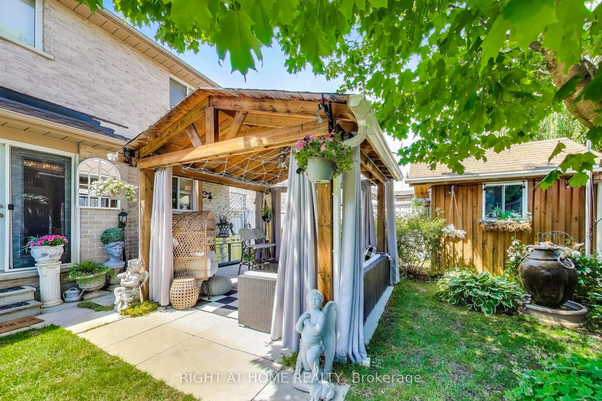 Photo 1 of 55 Knupp Road, Barrie, Edgehill Drive — HOMEH