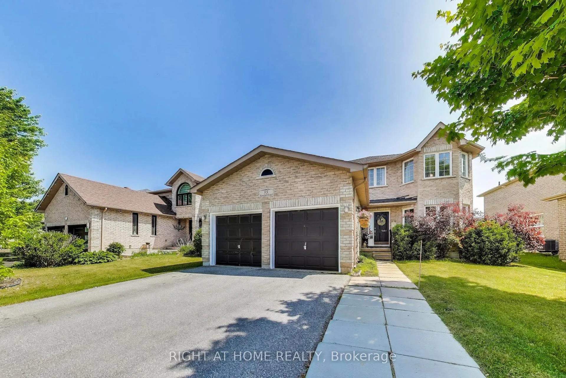 Photo 2 of 55 Knupp Road, Barrie, Edgehill Drive — HOMEH
