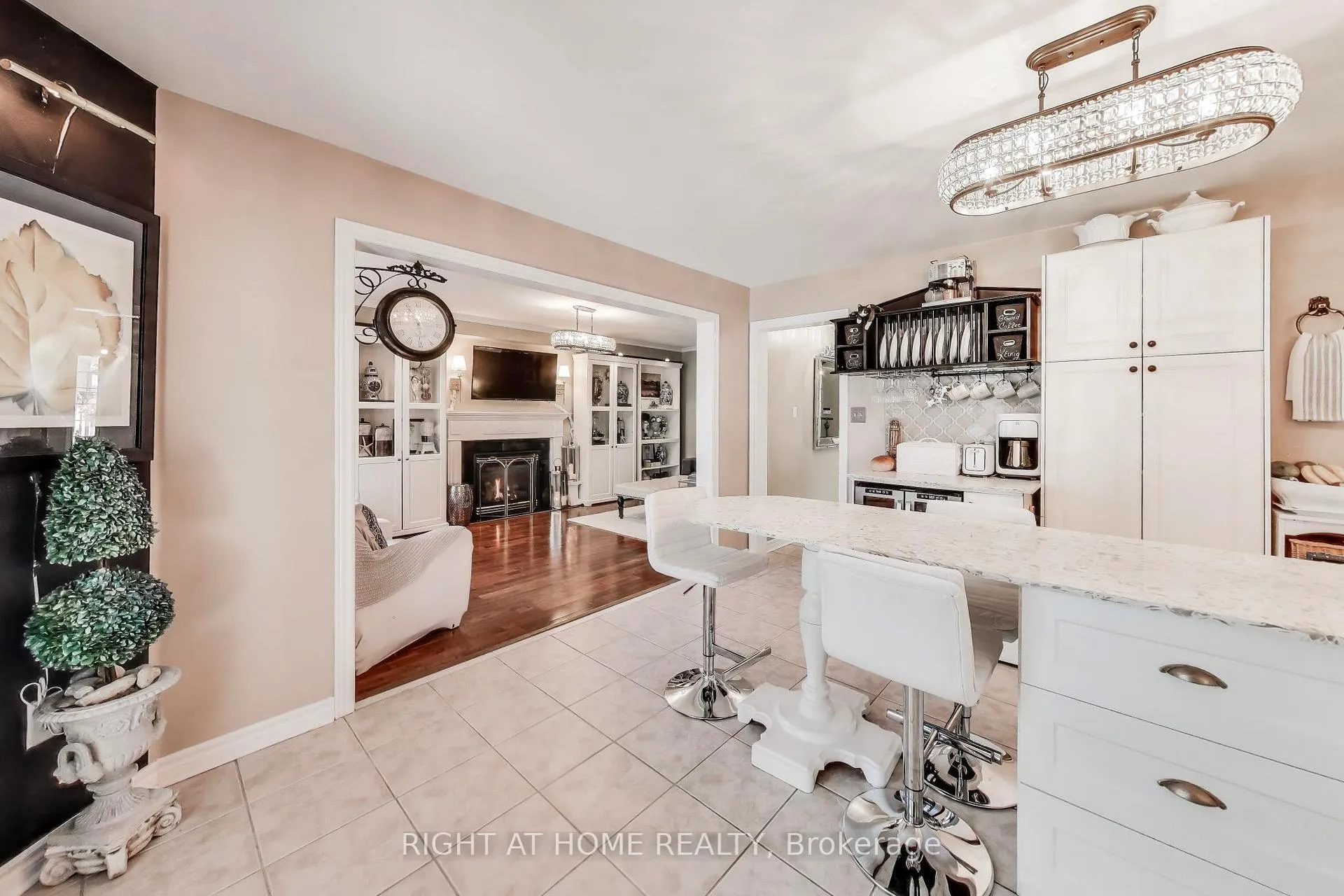 Photo 8 of 55 Knupp Road, Barrie, Edgehill Drive — HOMEH