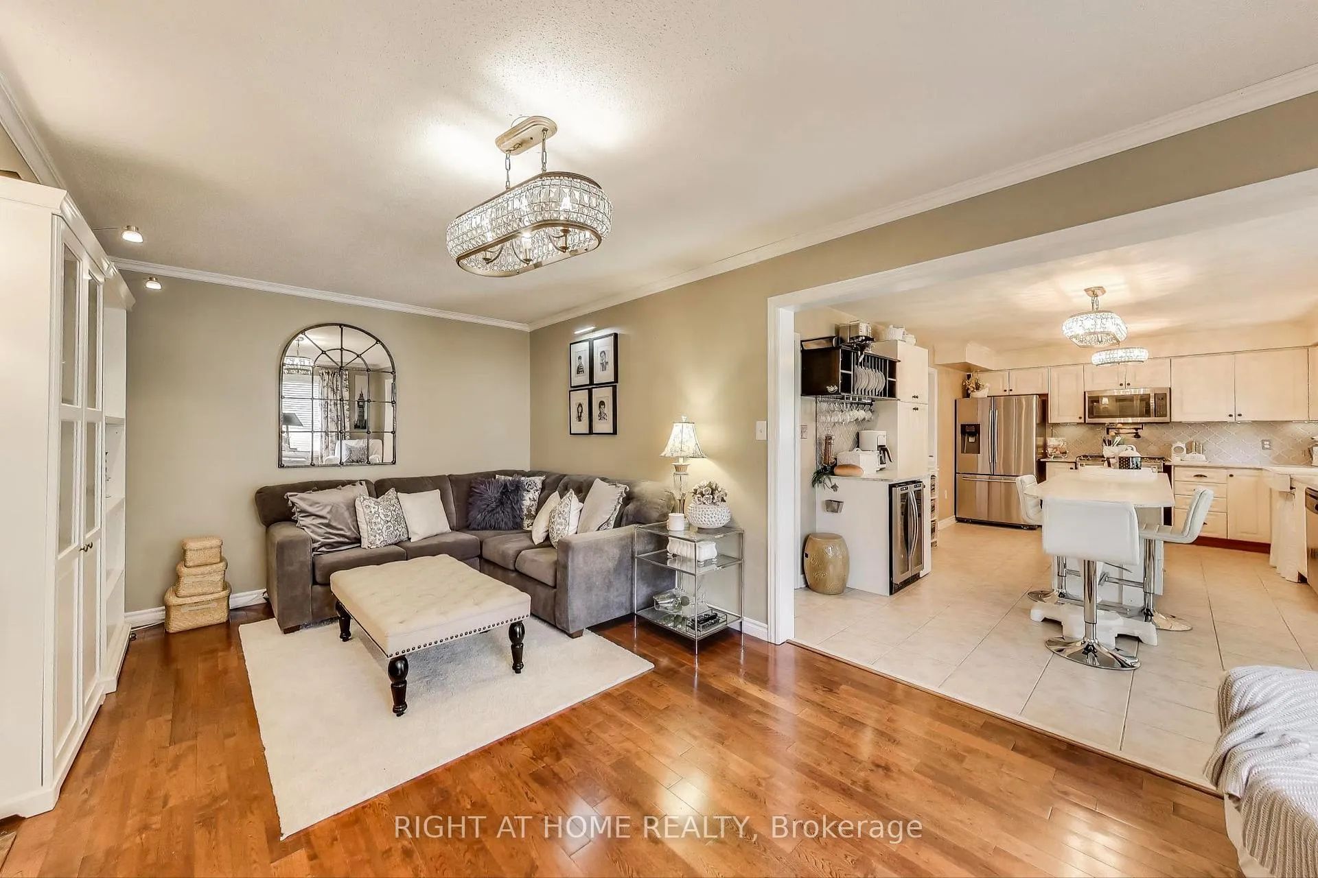 Photo 10 of 55 Knupp Road, Barrie, Edgehill Drive — HOMEH