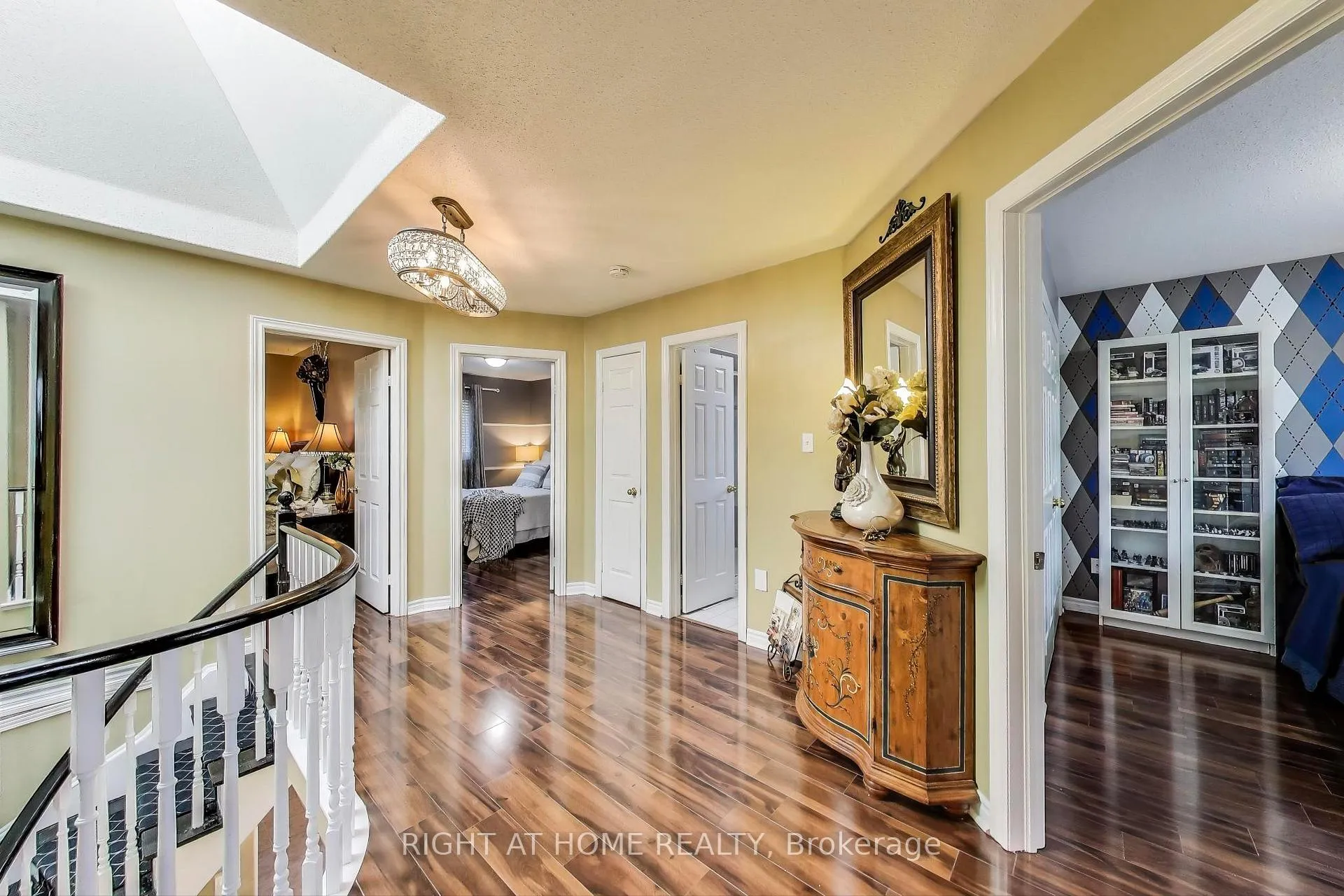 Photo 14 of 55 Knupp Road, Barrie, Edgehill Drive — HOMEH