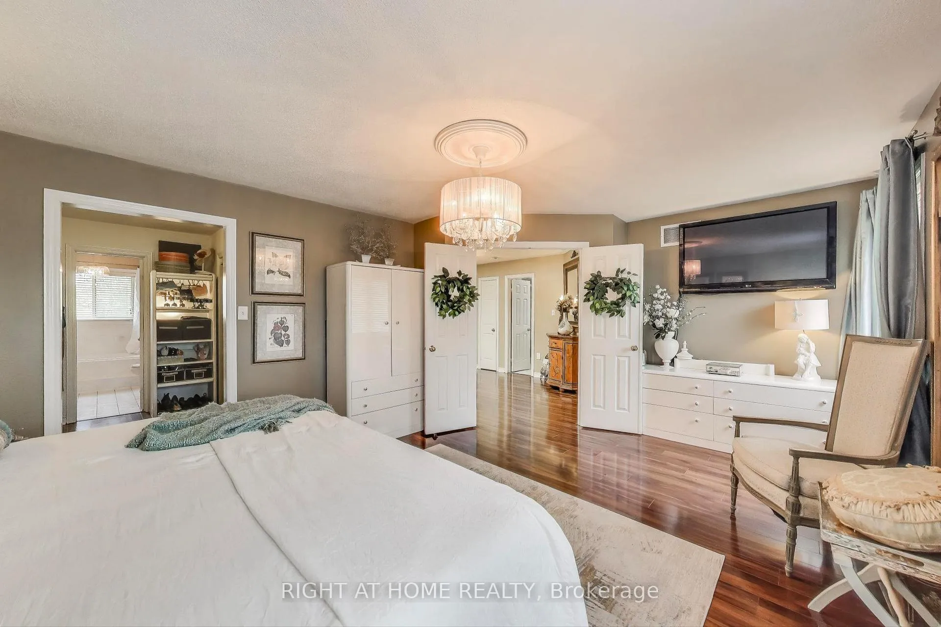 Photo 15 of 55 Knupp Road, Barrie, Edgehill Drive — HOMEH