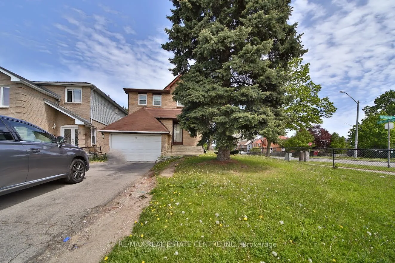 Photo 2 of 2 Roehampton Crescent, Brampton, Brampton South — HOMEH