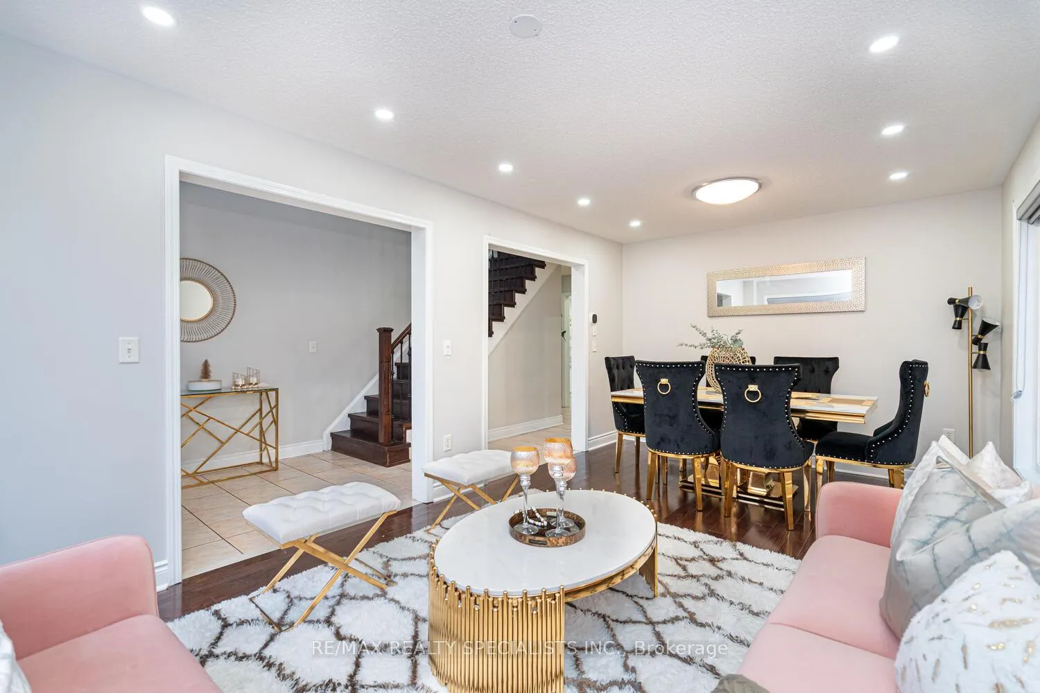 Photo 8 of 30 Bowsfield Drive, Brampton, Vales of Castlemore — HOMEH