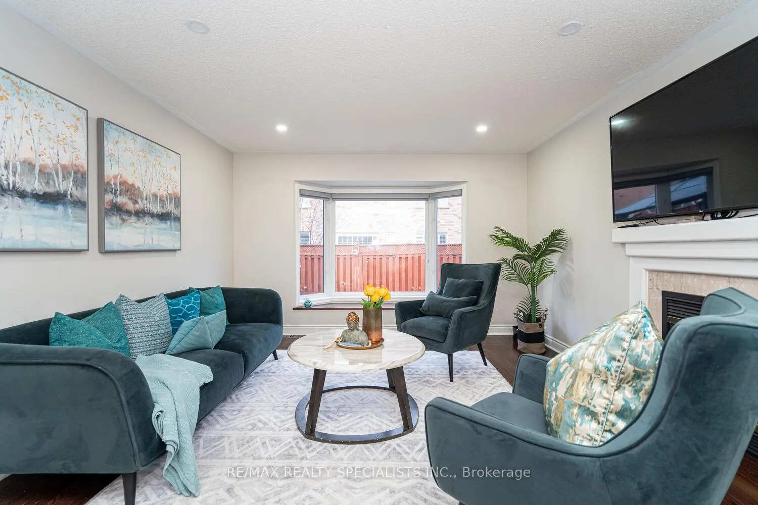 Photo 16 of 30 Bowsfield Drive, Brampton, Vales of Castlemore — HOMEH