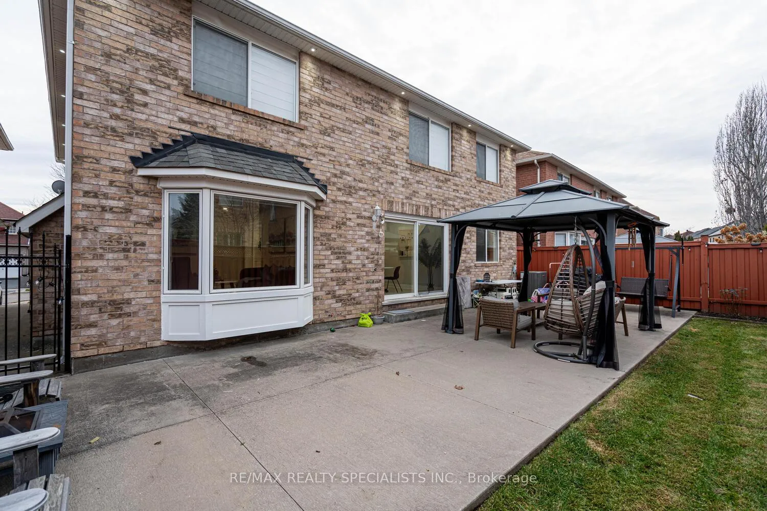 Photo 24 of 30 Bowsfield Drive, Brampton, Vales of Castlemore — HOMEH