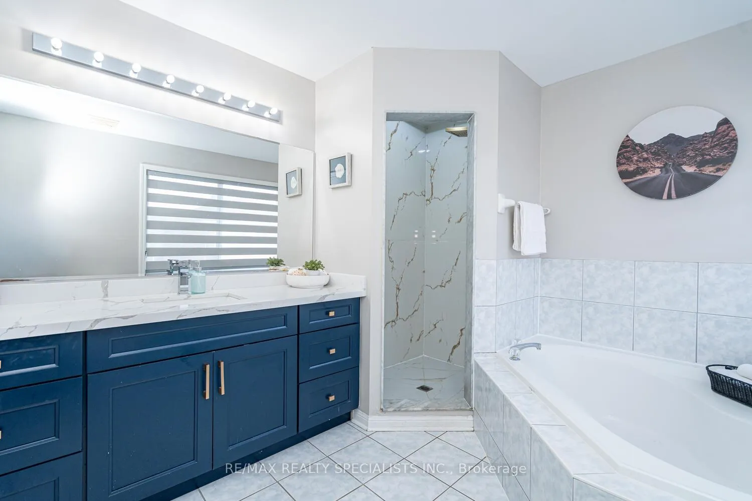 Photo 30 of 30 Bowsfield Drive, Brampton, Vales of Castlemore — HOMEH