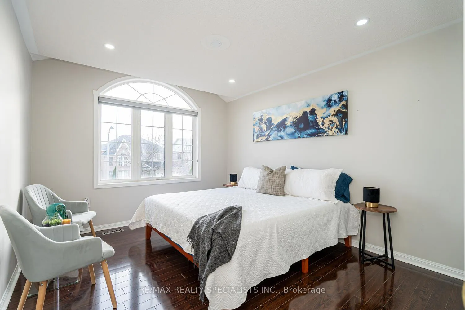 Photo 33 of 30 Bowsfield Drive, Brampton, Vales of Castlemore — HOMEH