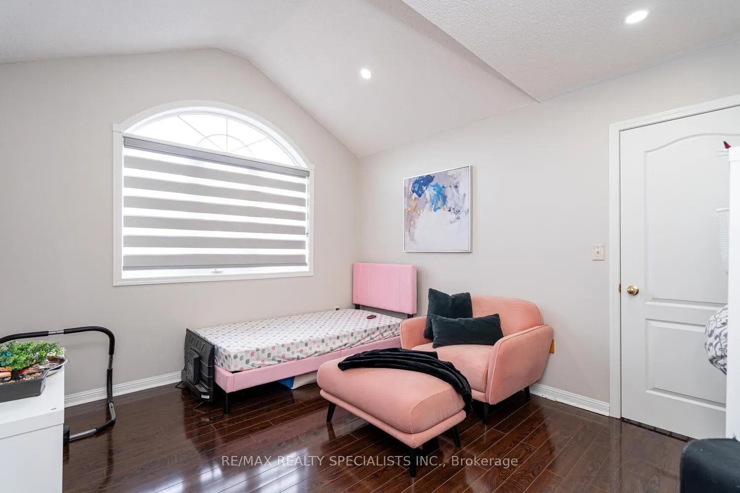 Photo 37 of 30 Bowsfield Drive, Brampton, Vales of Castlemore — HOMEH