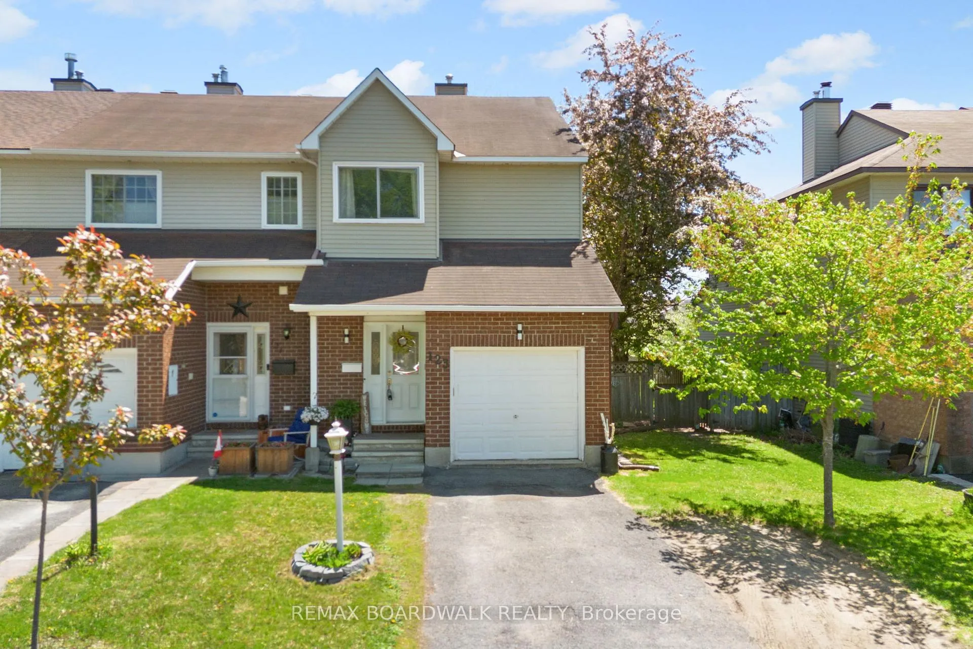 Photo 1 of 123 Halley Street, Ottawa, Barrhaven - Heritage Park — HOMEH