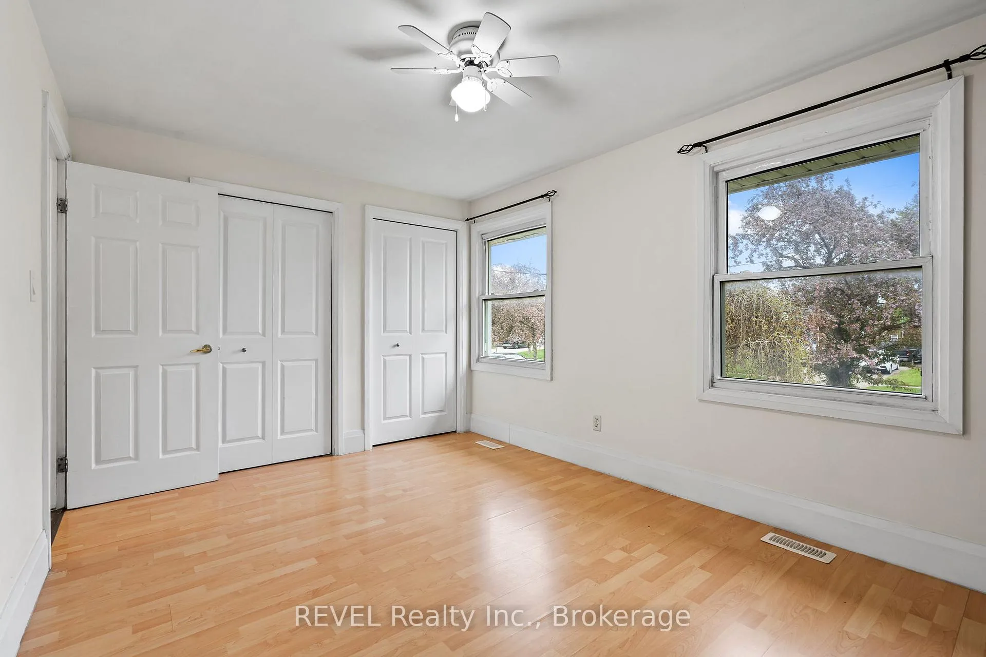 Photo 14 of 7 Rendale Avenue, St. Catharines, Carlton/Bunting — HOMEH