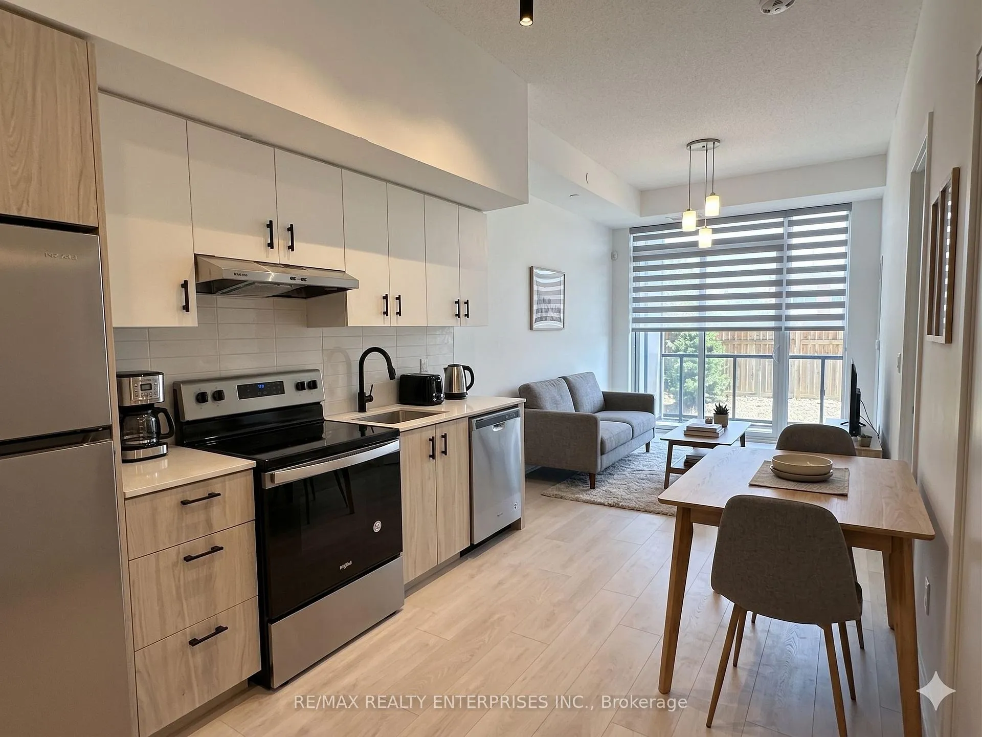 Photo 4 of Unit 114, 4878 Powers Common, Burlington, Alton — HOMEH