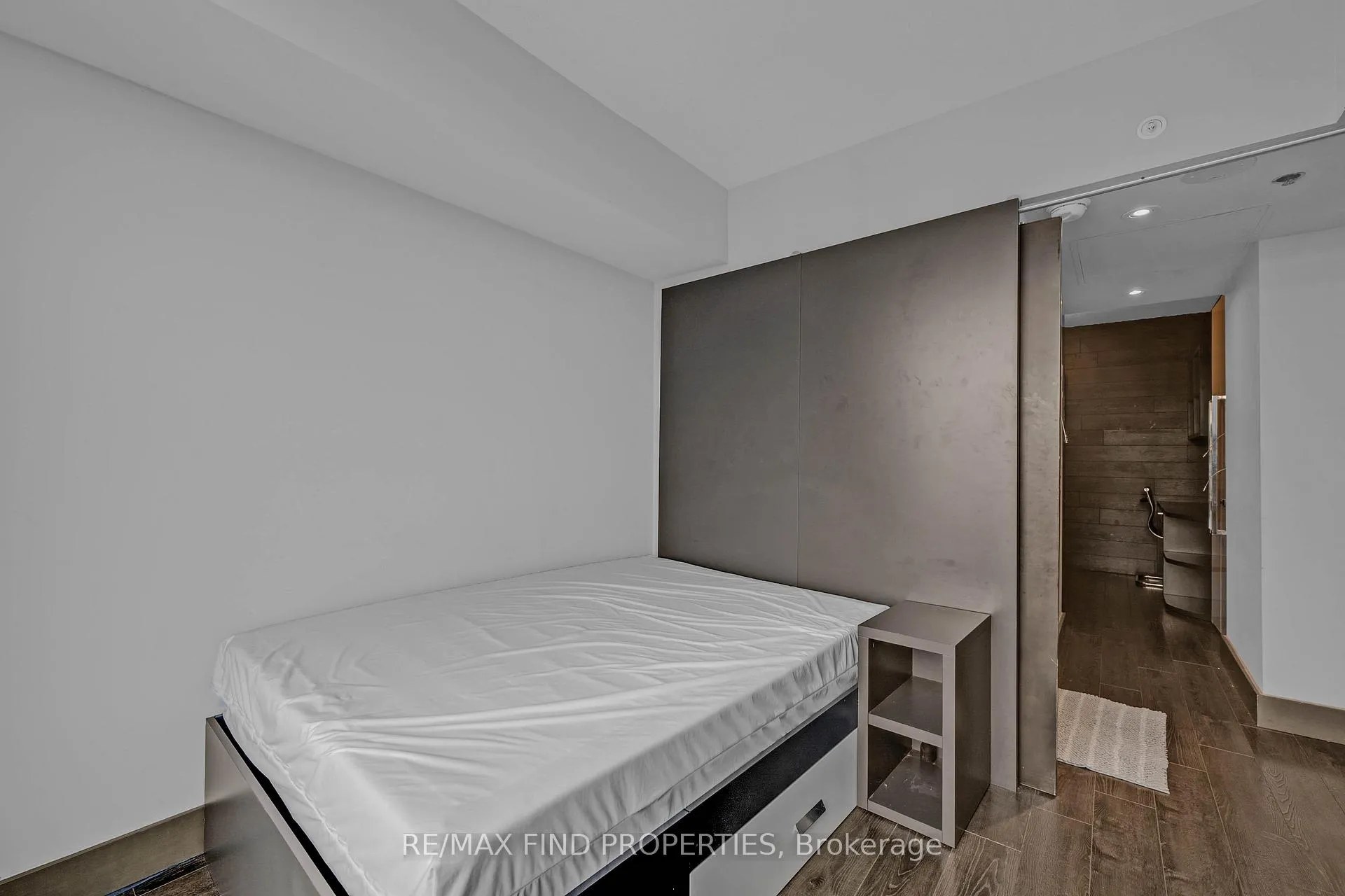 Photo 17 of Unit 2709, 330 Phillip Street, Waterloo — HOMEH