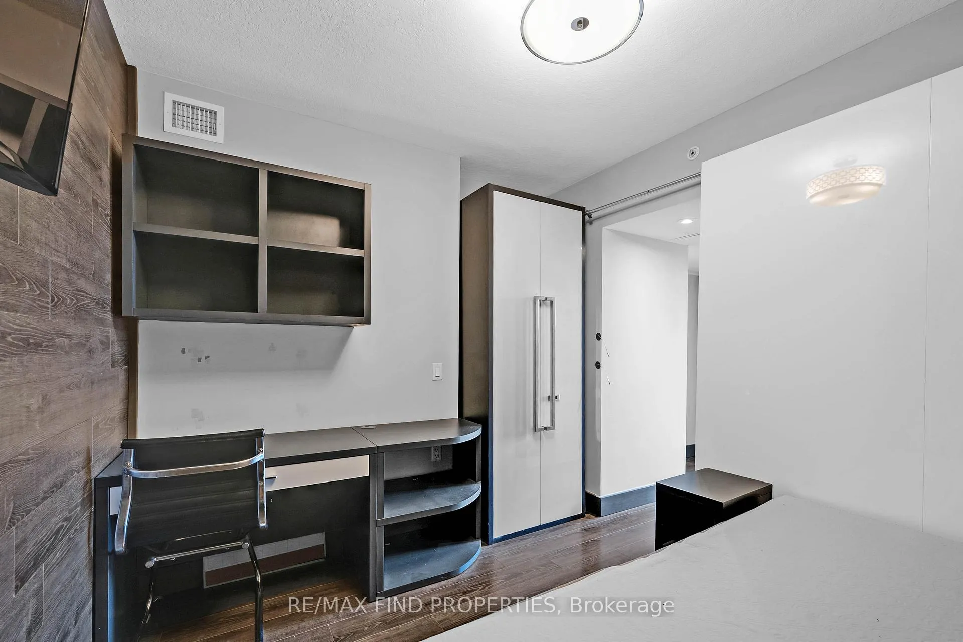 Photo 18 of Unit 2709, 330 Phillip Street, Waterloo — HOMEH