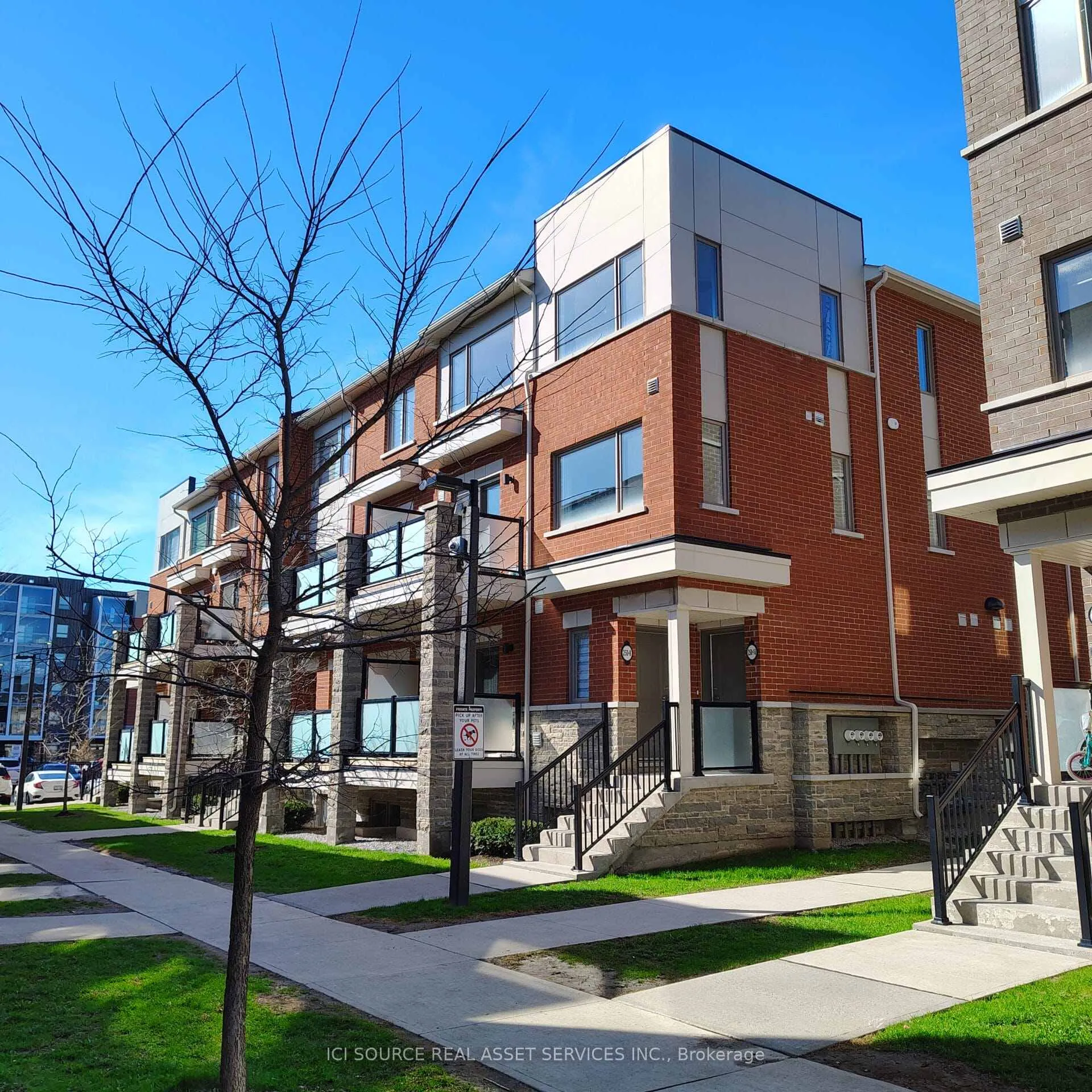 Photo 1 of Unit 16, 250 Lagerfeld Drive, Brampton, Northwest Brampton — HOMEH