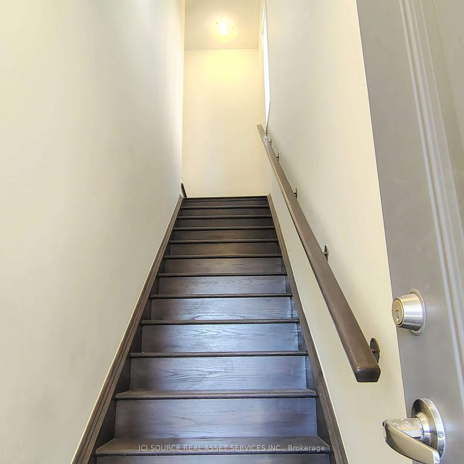 Photo 2 of Unit 16, 250 Lagerfeld Drive, Brampton, Northwest Brampton — HOMEH