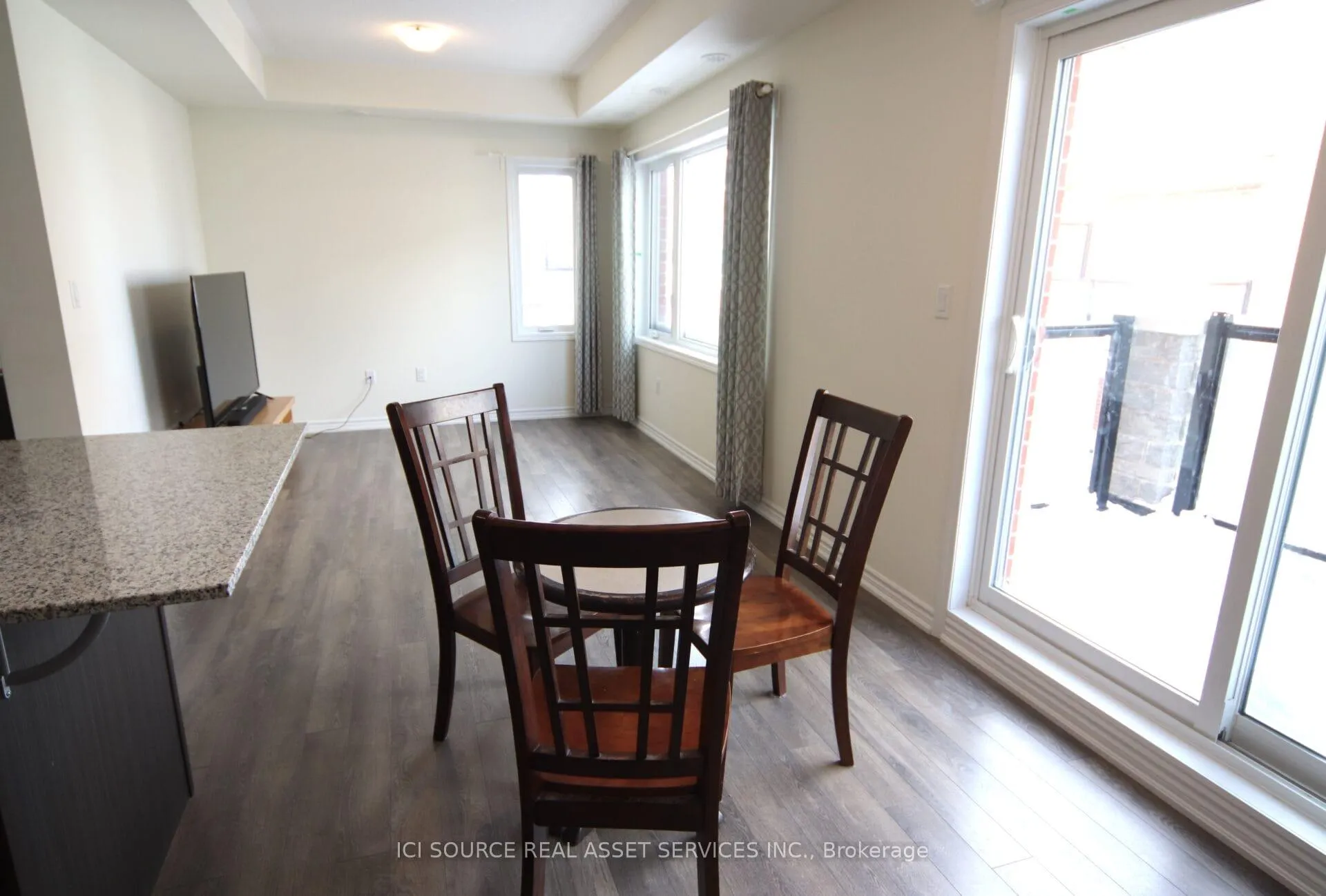 Photo 3 of Unit 16, 250 Lagerfeld Drive, Brampton, Northwest Brampton — HOMEH