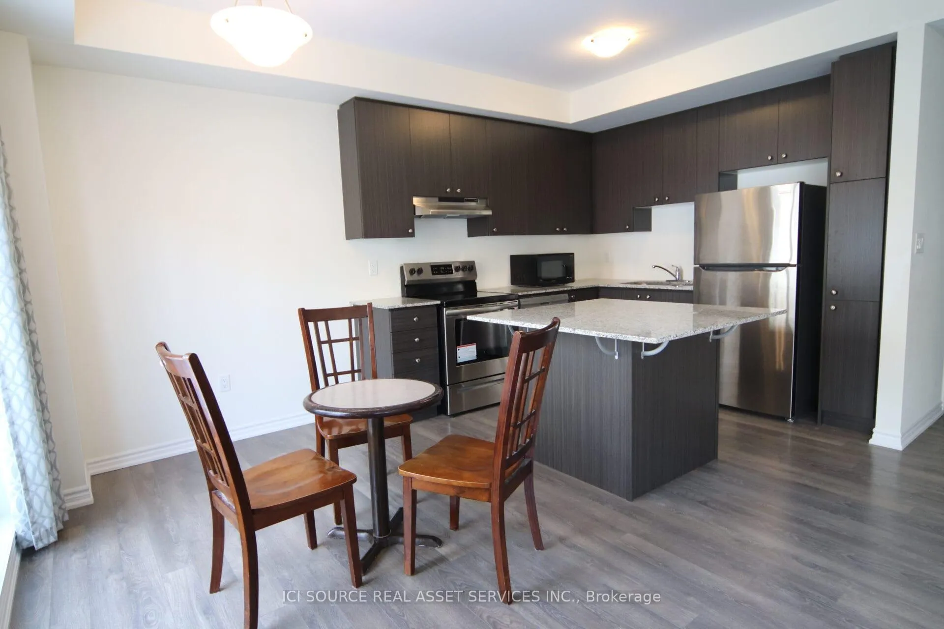 Photo 4 of Unit 16, 250 Lagerfeld Drive, Brampton, Northwest Brampton — HOMEH