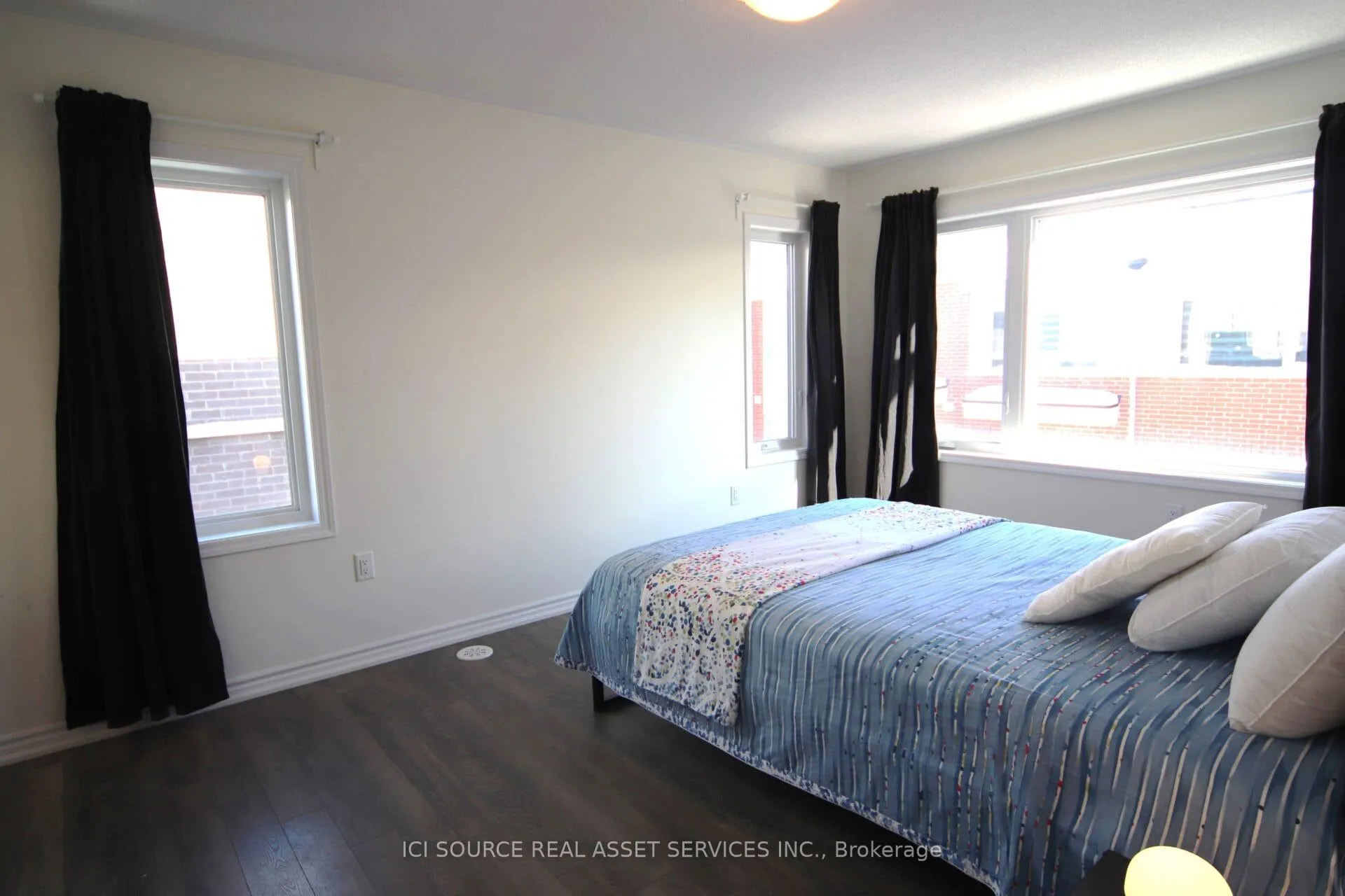 Photo 6 of Unit 16, 250 Lagerfeld Drive, Brampton, Northwest Brampton — HOMEH